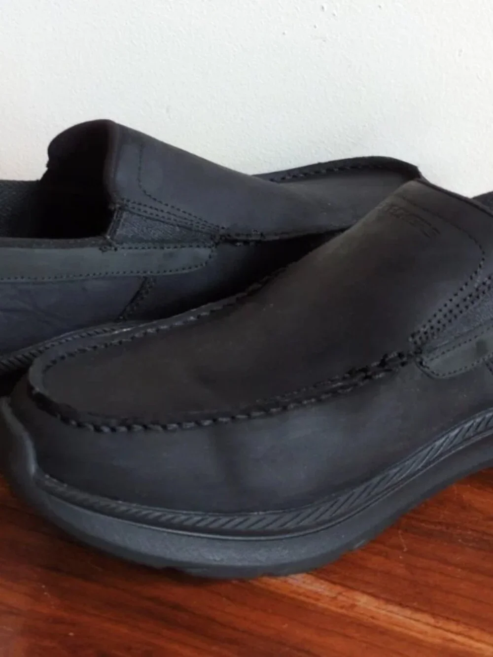 Skechers Men's Pollard Osgood Relaxed Black Slip-In On Loafers Shoes Size 11.5